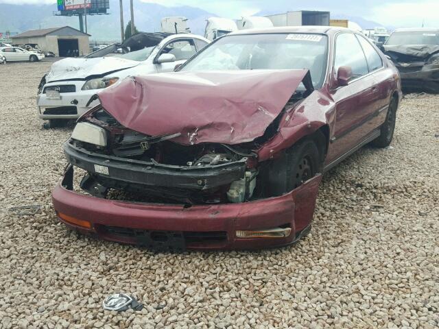 1HGCD7231TA003572 - 1996 HONDA ACCORD LX RED photo 2