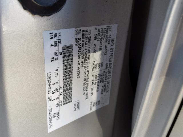 5LMFU28R33LJ43565 - 2003 LINCOLN NAVIGATOR 银色 照片 10