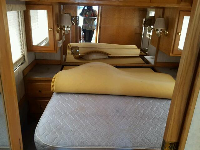 1RF120415S2011481 - 1995 ROADMASTER RAIL DYANASTER TWO TONE photo 6