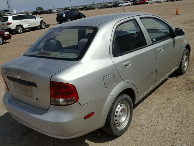 KL1TD52624B123414 - 2004 CHEVROLET AVEO SILVER photo 4