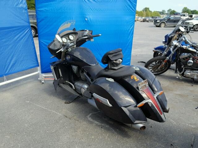 5VPDB36D5A3002769 - 2010 VICTORY MOTORCYCLES CROSS COUN Negro foto 3