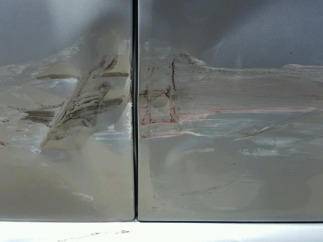 3VWDD21Y73M332991 - 2003 VOLKSWAGEN NEW BEETLE 银色 照片 9