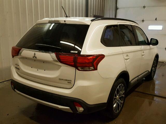 JA4AZ3A33GZ000577 - 2016 MITSUBISHI OUTLANDER WHITE photo 4