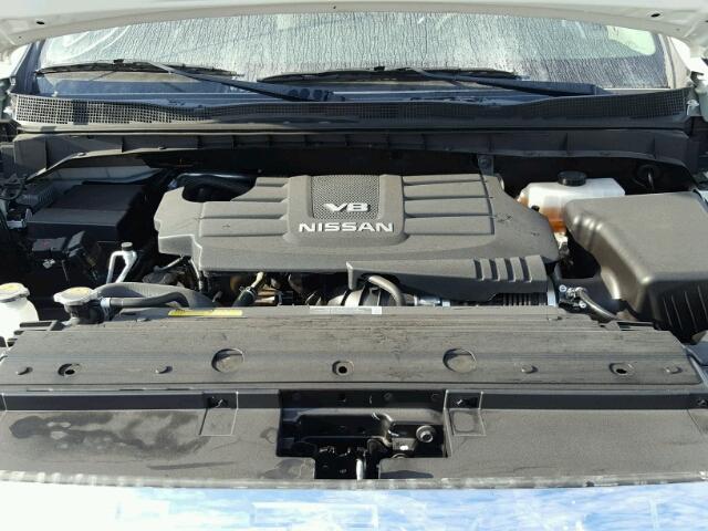 1N6AA1E51HN550217 - 2017 NISSAN TITAN SV WHITE photo 7