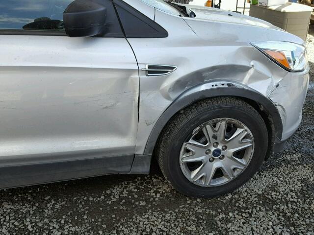 1FMCU0F74EUA70943 - 2014 FORD ESCAPE S SILVER photo 9