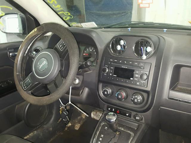 1J4NF1FB9BD280610 - 2011 JEEP COMPASS SP GRAY photo 9