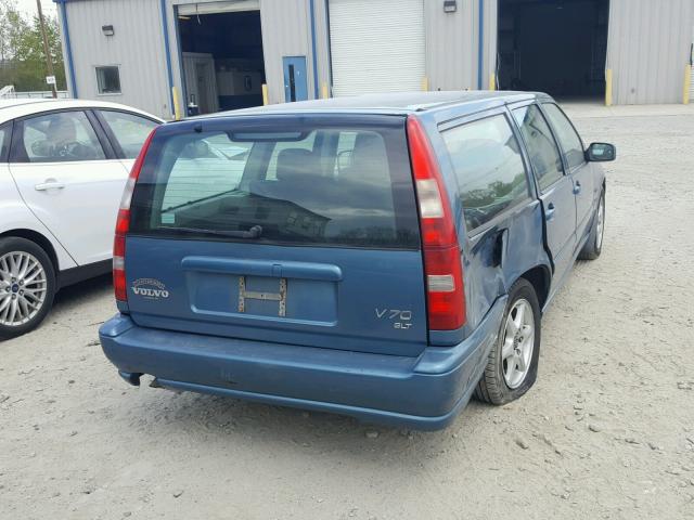 YV1LW5671W2395326 - 1998 VOLVO V70 GLT BLUE photo 4