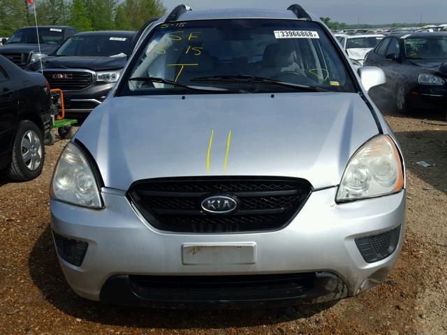 KNAFG526387138362 - 2008 KIA RONDO LX SILVER photo 7