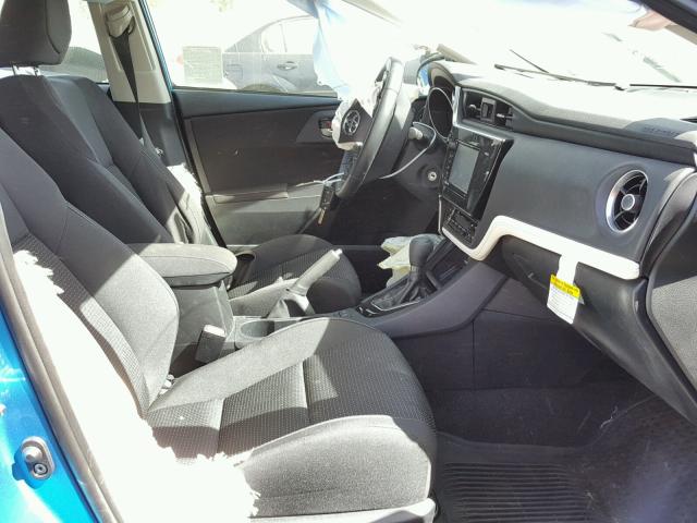 JTNKARJE5JJ565081 - 2018 TOYOTA COROLLA IM BLUE photo 5