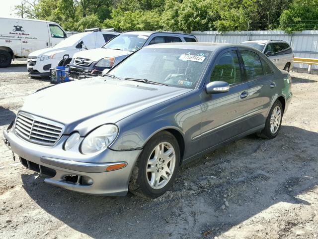 WDBUF82JX5X179827 - 2005 MERCEDES-BENZ E 320 4MAT GRAY photo 2