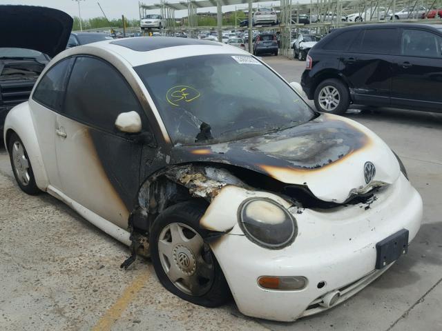 3VWDD21C8YM428768 - 2000 VOLKSWAGEN NEW BEETLE 烧焦的 照片 1