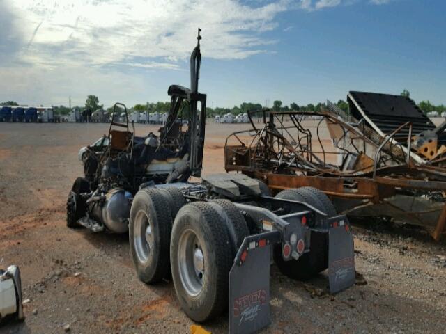 1FUJGEDV7BSAY2962 - 2011 FREIGHTLINER CASCADIA 1 BURN photo 3