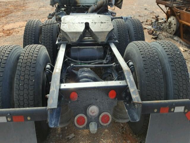 1FUJGEDV7BSAY2962 - 2011 FREIGHTLINER CASCADIA 1 BURN photo 9