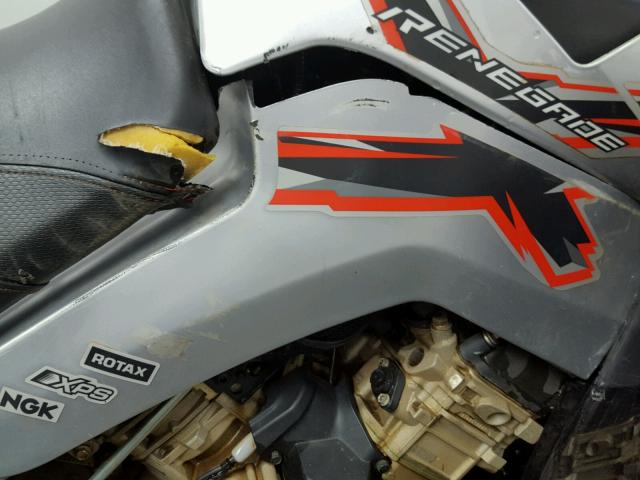 3JBMWAX25GJ001038 - 2016 CAN-AM RENEGADE X 黑色 照片 17