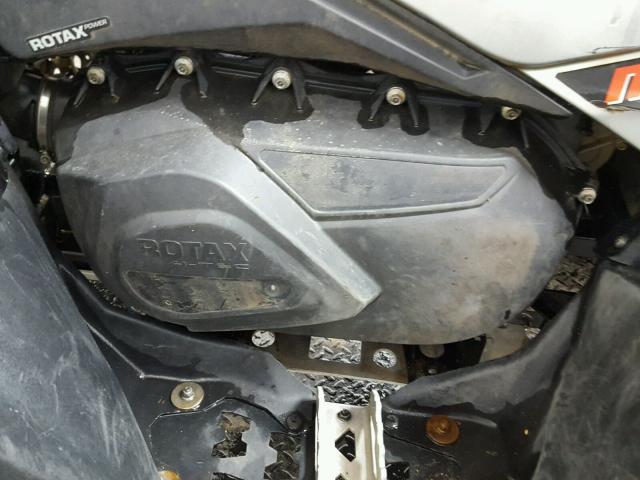 3JBMWAX25GJ001038 - 2016 CAN-AM RENEGADE X 黑色 照片 6