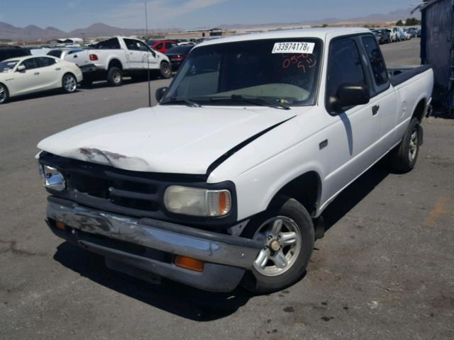 4F4CR16A5TTM21490 - 1996 MAZDA B2300 CAB WHITE photo 2