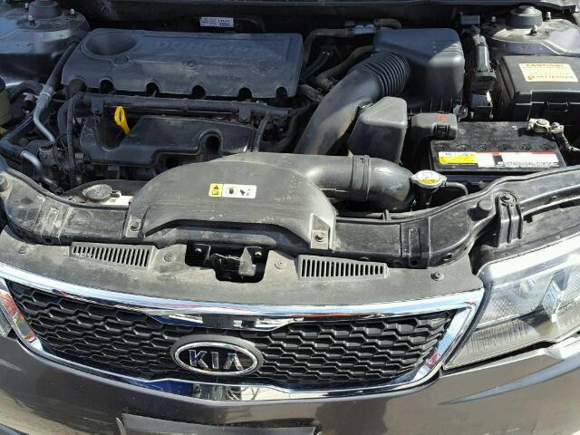 KNAFU4A24D5732658 - 2013 KIA FORTE GRAY photo 7