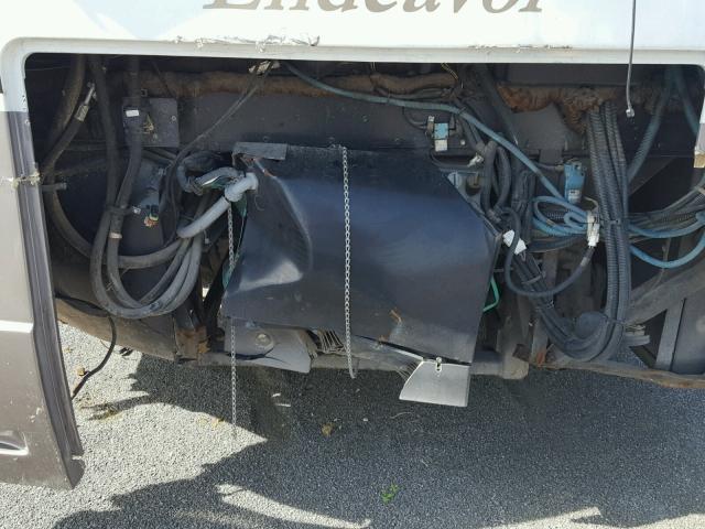 1RF22464022017501 - 2002 ROADMASTER RAIL RAISED RAI WHITE photo 7