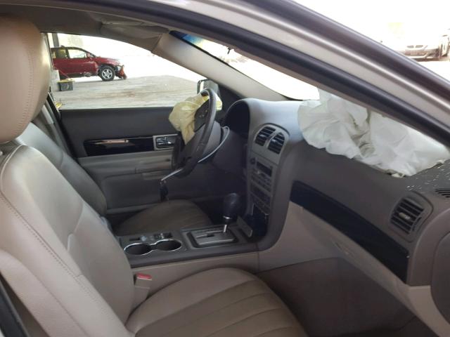 1LNHM86S34Y670384 - 2004 LINCOLN LS 银色 照片 5