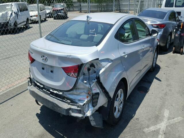 5NPDH4AE1FH561170 - 2015 HYUNDAI ELANTRA SE SILVER photo 4