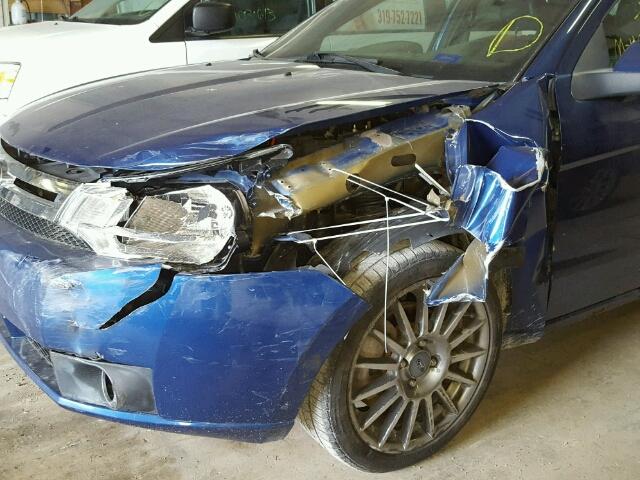 1FAHP36N69W212307 - 2009 FORD FOCUS SES BLUE photo 9