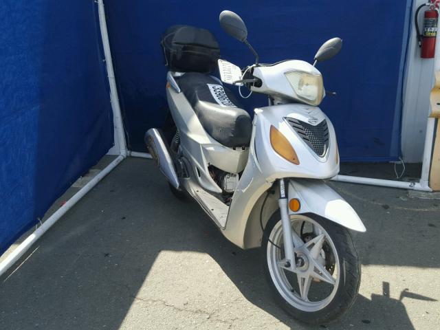 3CG3S5C4583001035 - 2008 OTHE MOPED SILVER photo 1
