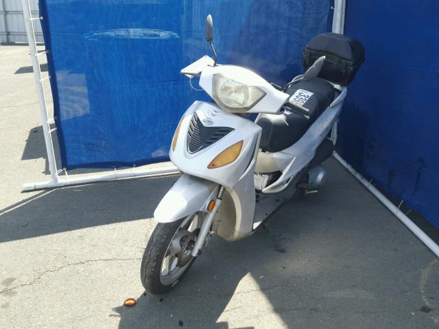 3CG3S5C4583001035 - 2008 OTHE MOPED SILVER photo 2
