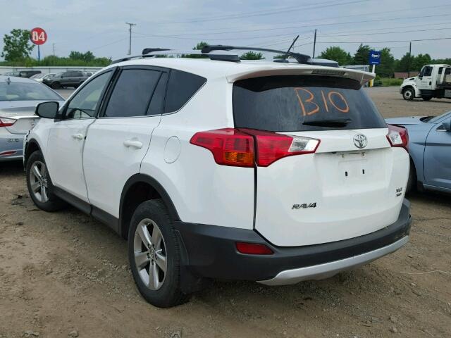 JTMRFREV0FD146916 - 2015 TOYOTA RAV4 XLE WHITE photo 3