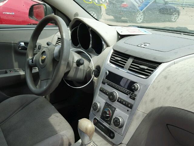 1G1ZA5E05A4100933 - 2010 CHEVROLET MALIBU LS ლურჯი ფოტო 9