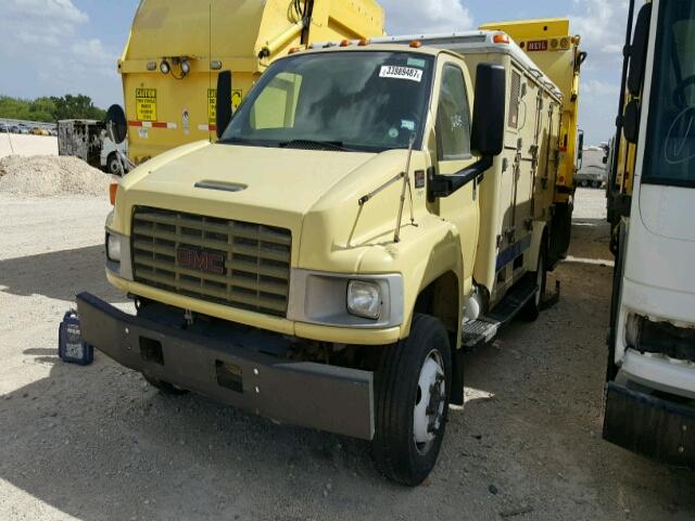 1GDG5C1E35F906090 - 2005 GMC C5500 C5C0 YELLOW photo 2