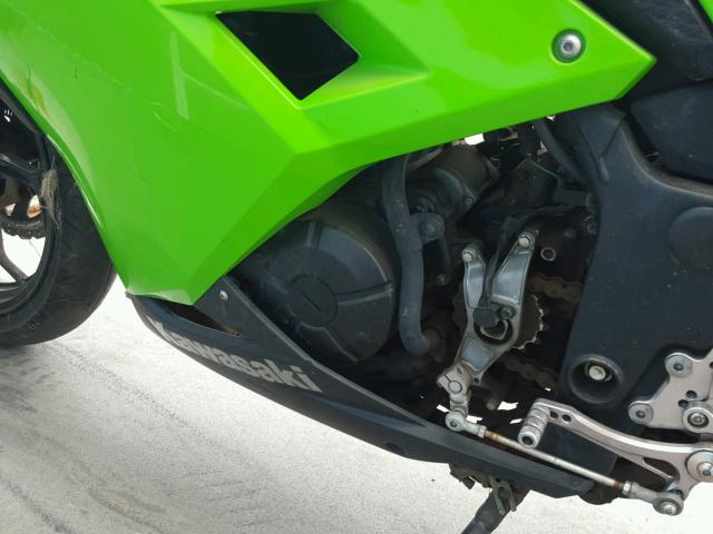 JKAEX8B11FDA22206 - 2015 KAWASAKI EX300 B GREEN photo 7