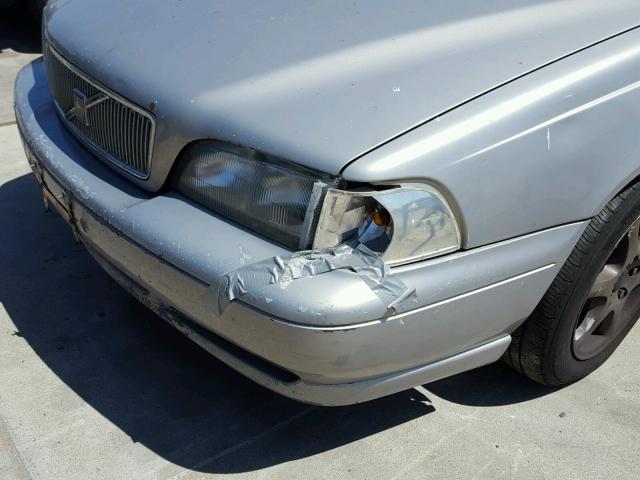 YV1LW5675W2462249 - 1998 VOLVO V70 GLT SILVER photo 9