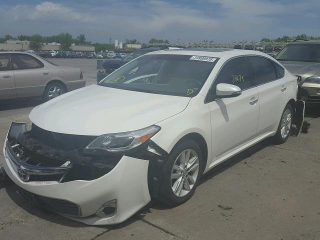 4T1BK1EBXFU169670 - 2015 TOYOTA AVALON XLE WHITE photo 2
