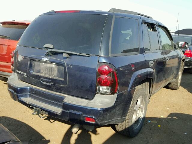 1GNDT13S772181597 - 2007 CHEVROLET TRAILBLAZE BLUE photo 4