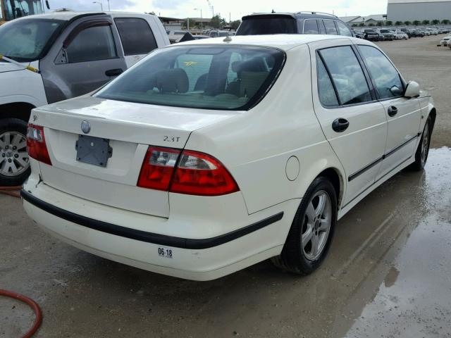 YS3ED49A143503904 - 2004 SAAB 9-5 ARC WHITE photo 4