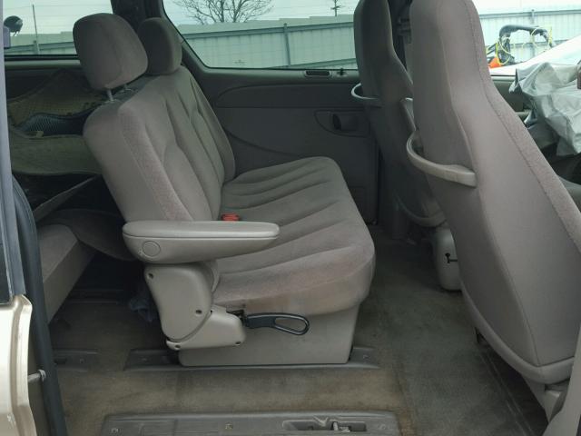 1C4GJ45343B116946 - 2003 CHRYSLER VOYAGER LX TAN photo 6