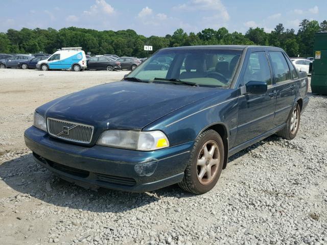 YV1LS5584W1509007 - 1998 VOLVO S70 GREEN photo 2