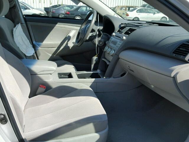 4T1BE46K07U630481 - 2007 TOYOTA CAMRY NEW SILVER photo 5