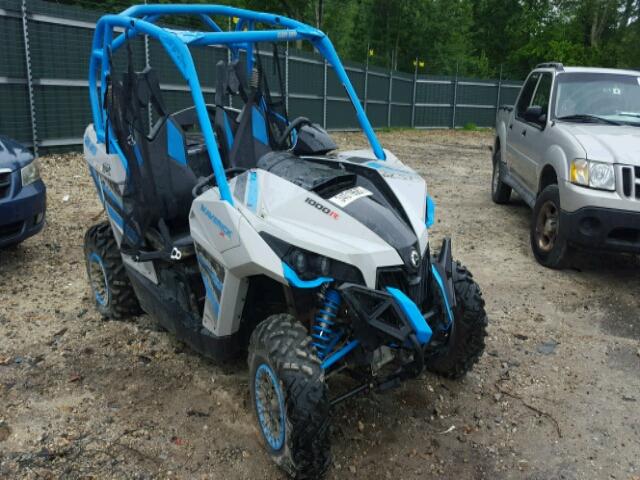 3JBPVAP26HJ000109 - 2017 CAN-AM MAVERICK X GRAY photo 1