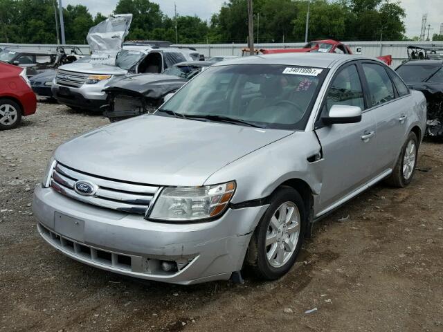 1FAHP23W69G119885 - 2009 FORD TAURUS SE SILVER photo 2