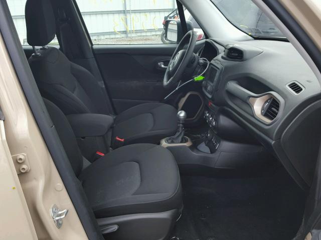 ZACCJBAW0GPC61951 - 2016 JEEP RENEGADE S თაფლისფერი ფოტო 5