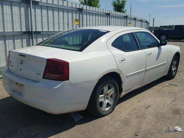 2B3KA43G16H398654 - 2006 DODGE CHARGER WHITE photo 4