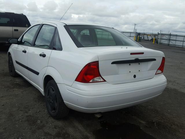 1FAFP33P01W195831 - 2001 FORD FOCUS LX WHITE photo 3