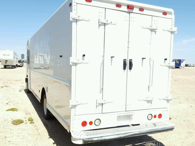 4UZAAPBW27CY18510 - 2007 FREIGHTLINER CHASSIS M WHITE photo 3