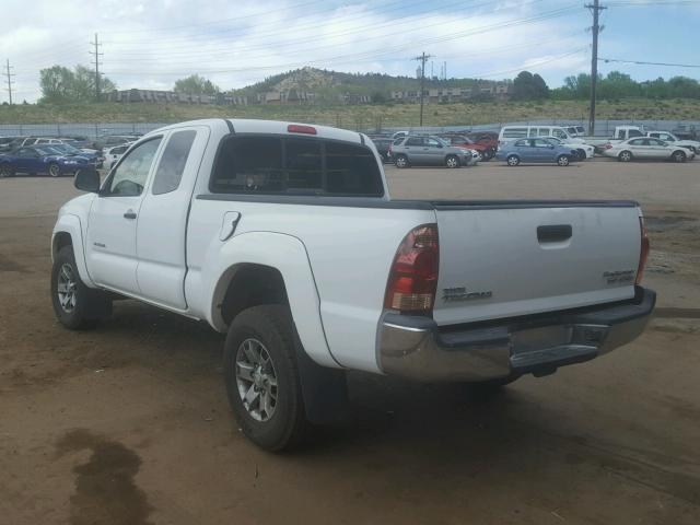 5TETU62N45Z068046 - 2005 TOYOTA TACOMA PRE WHITE photo 3