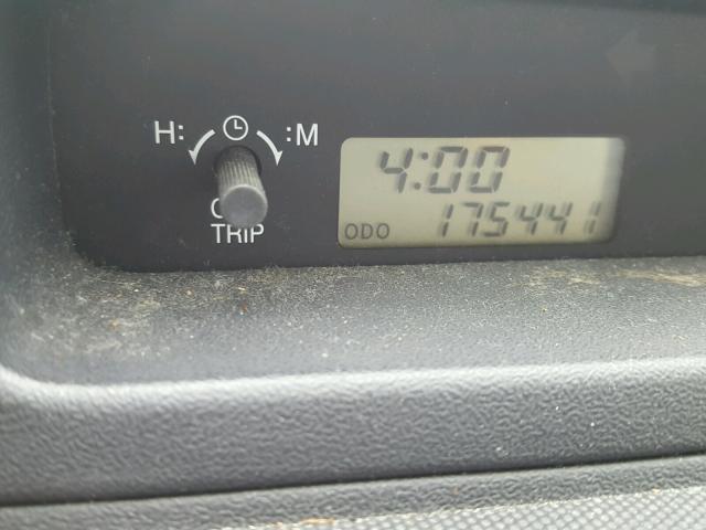 JTLKT334050183539 - 2005 TOYOTA SCION XB PURPLE photo 8