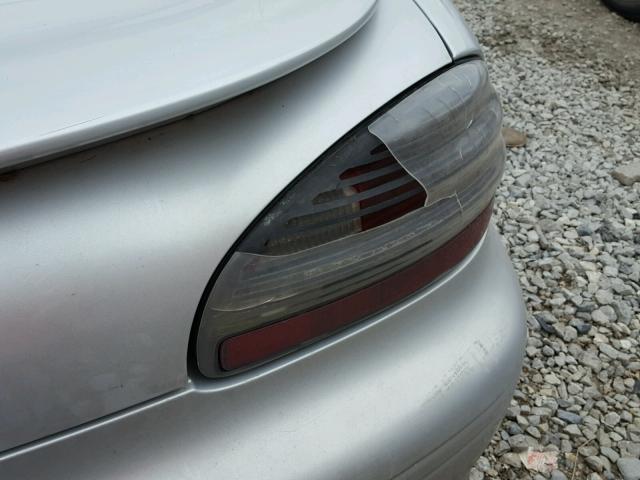 1G2WK52J21F104368 - 2001 PONTIAC GRAND PRIX SILVER photo 10