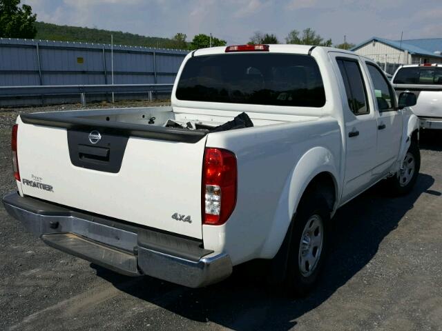 1N6AD0EV1GN768996 - 2016 NISSAN FRONTIER S WHITE photo 4