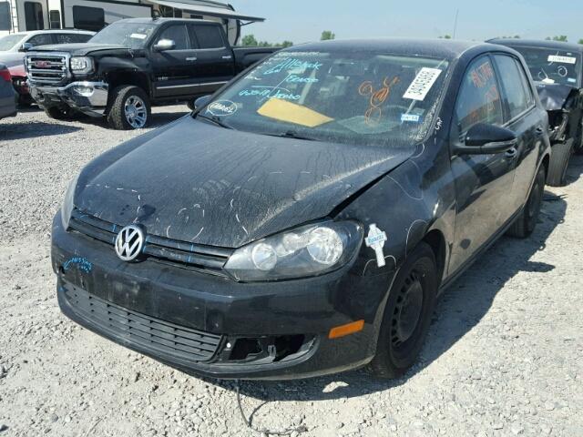 WVWDB7AJ8DW127318 - 2013 VOLKSWAGEN GOLF BLACK photo 2