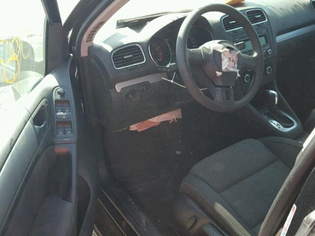 WVWDB7AJ8DW127318 - 2013 VOLKSWAGEN GOLF BLACK photo 9